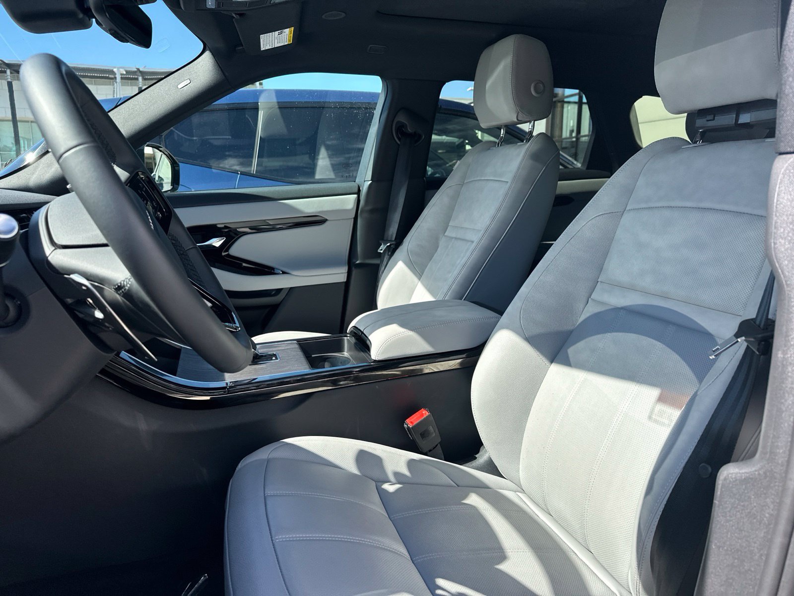 Certified 2026 Land Rover Range Rover Evoque S AWD/4WD image 11