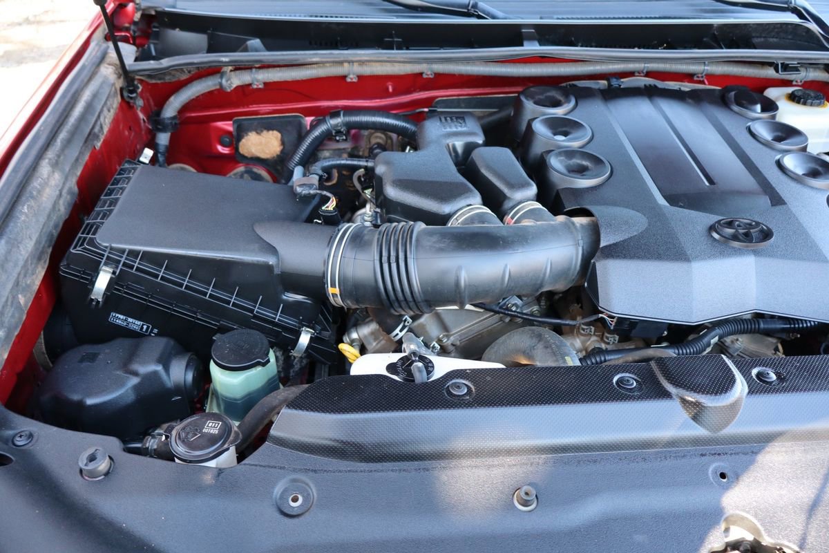 Used 2015 Toyota 4Runner Limited image 40