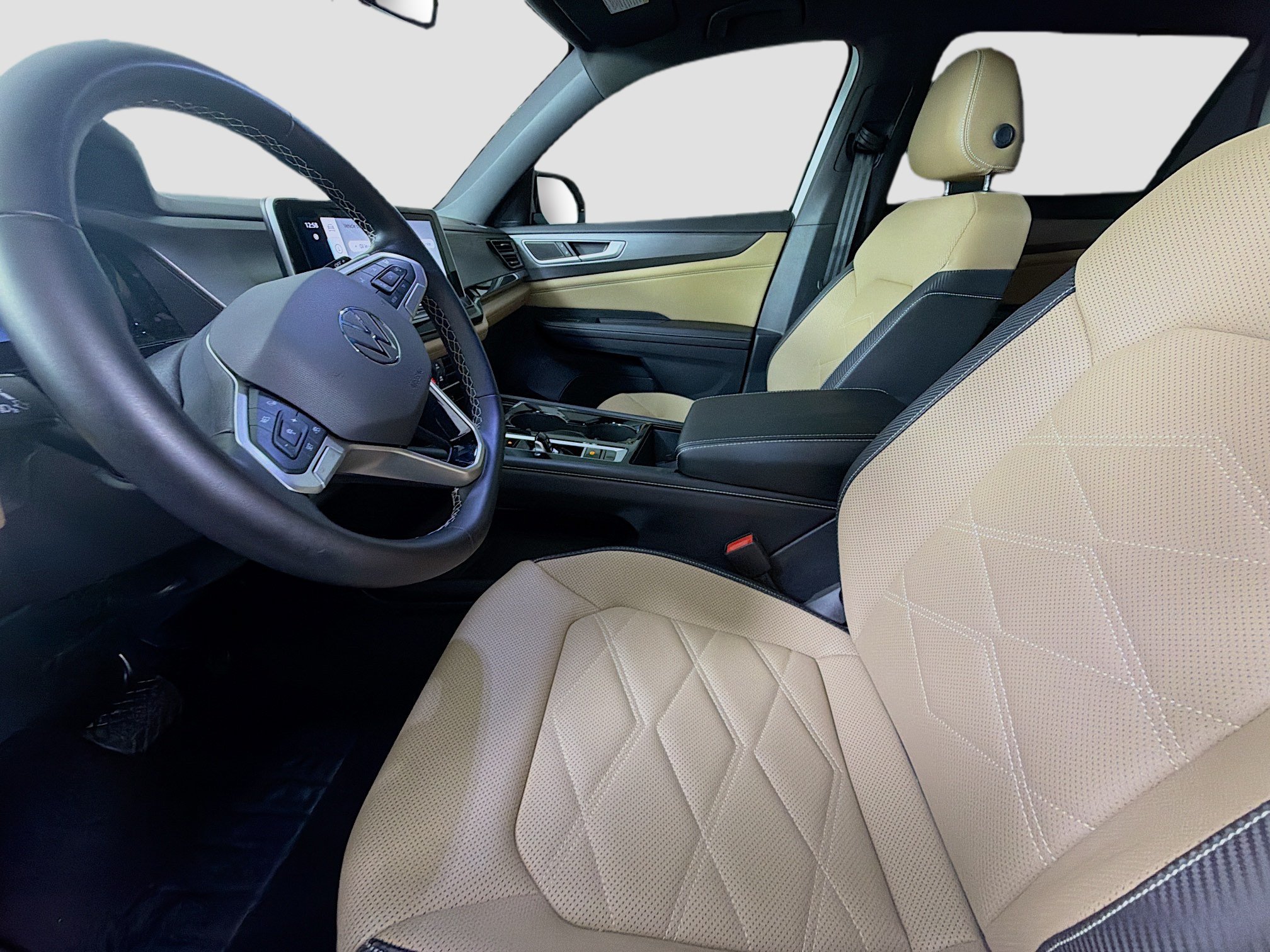 Used 2024 Volkswagen Atlas Cross Sport SE FWD image 13