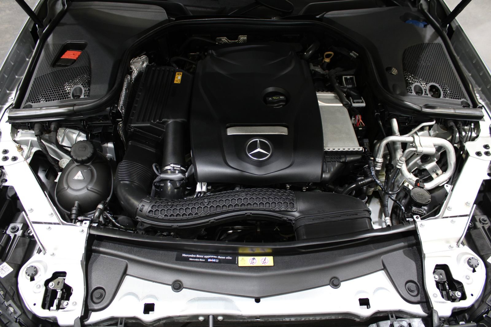 Used 2018 Mercedes-Benz E 300 image 39