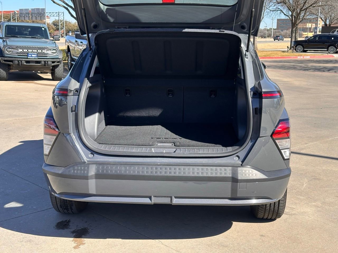 Used 2025 Hyundai Kona SE image 15