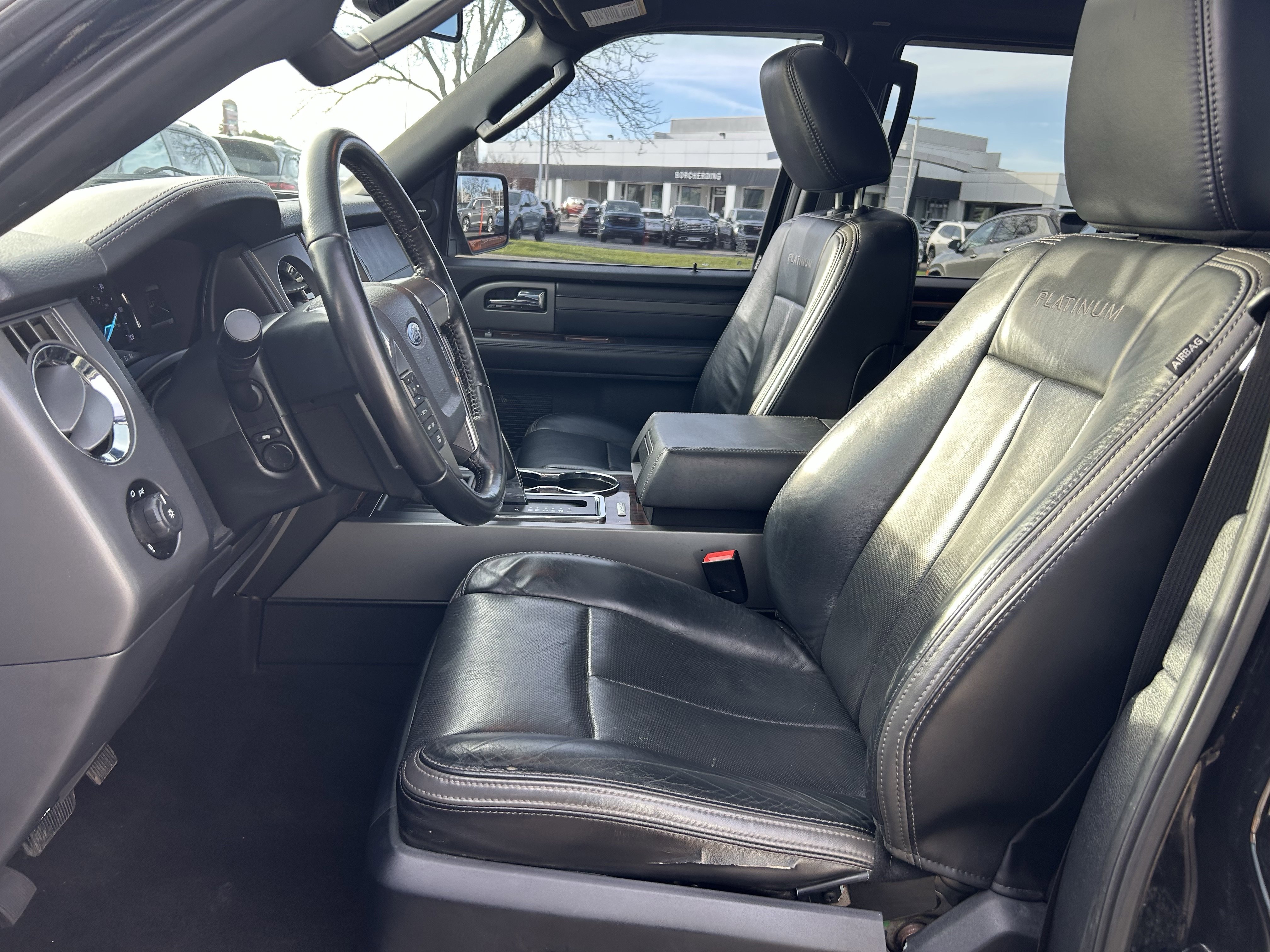Used 2016 Ford Expedition Platinum image 24