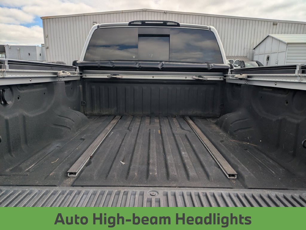 Used 2020 Nissan Titan SL w/ Protection Package 1 AWD/4WD image 33