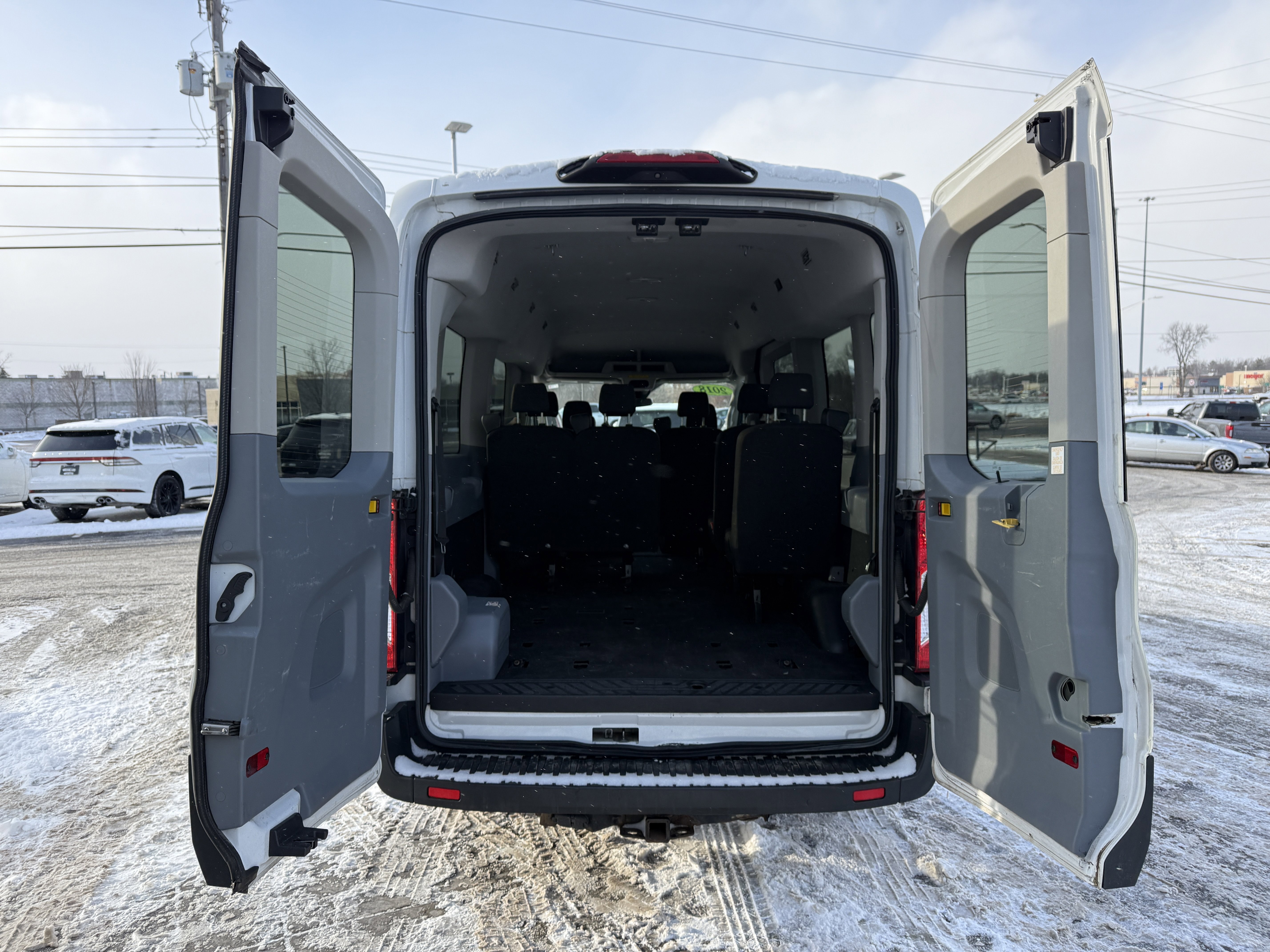 Used 2018 Ford Transit 350 XL image 20