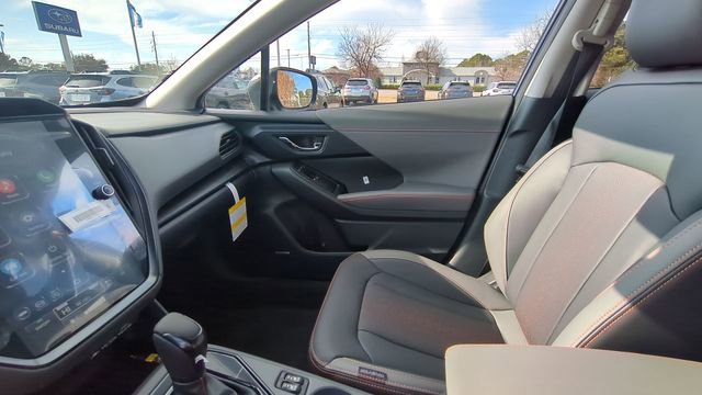 Used 2025 Subaru Crosstrek 2.5i Limited image 3