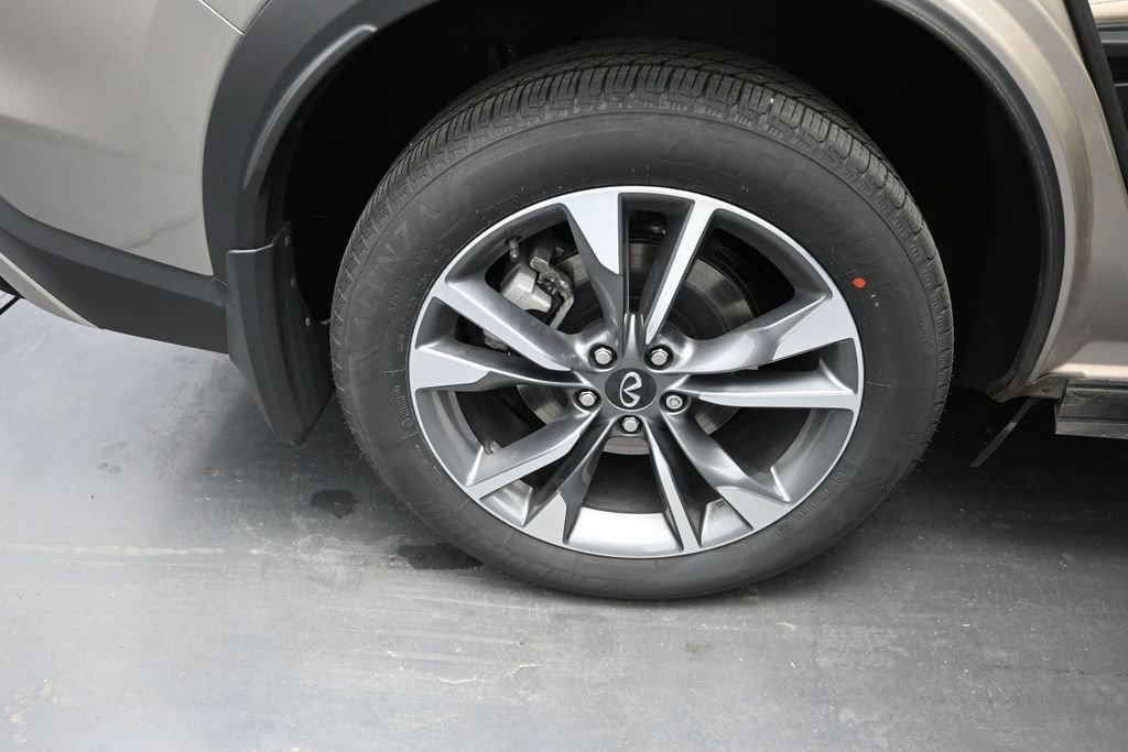 Certified 2023 INFINITI QX60 Luxe w/ Cargo Package AWD/4WD image 30