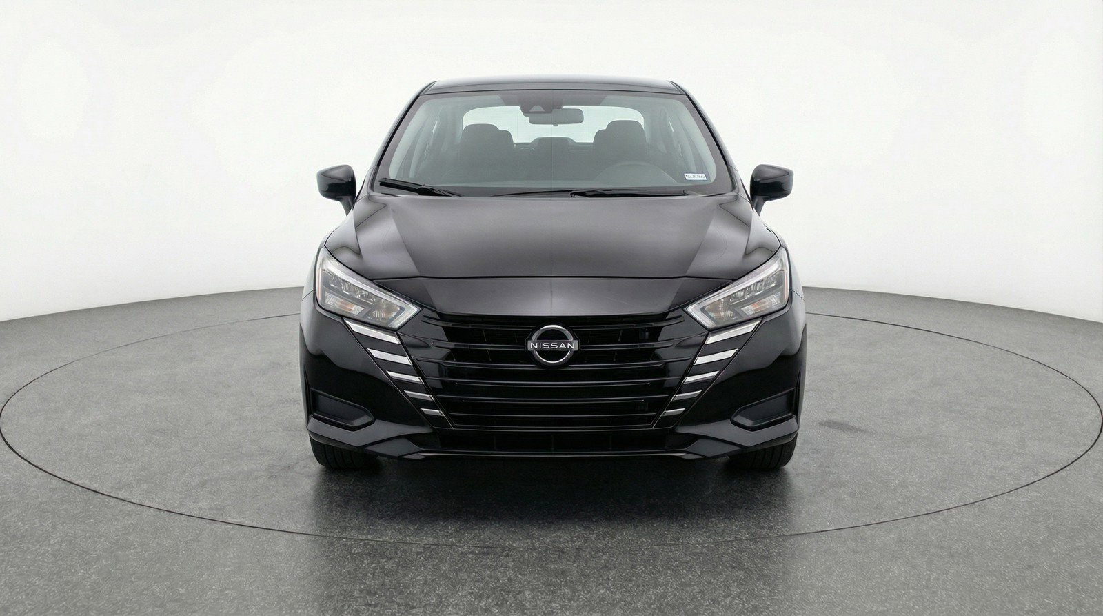 Used 2025 Nissan Versa SV image 2