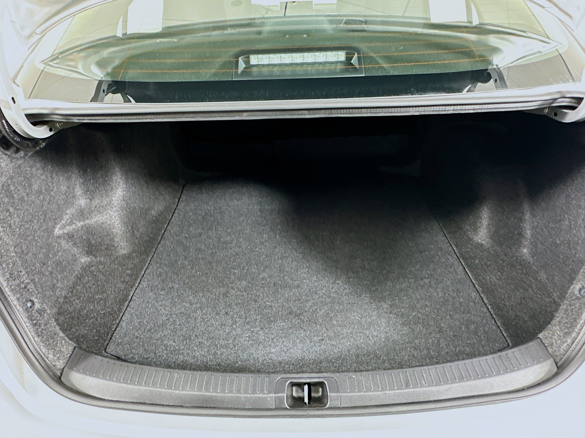 Used 2025 Toyota Corolla LE image 27