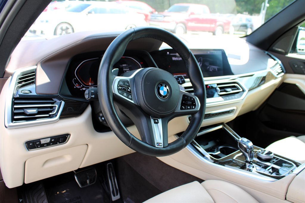 Used 2019 BMW X5 xDrive50i w/ M Sport Package AWD/4WD image 15