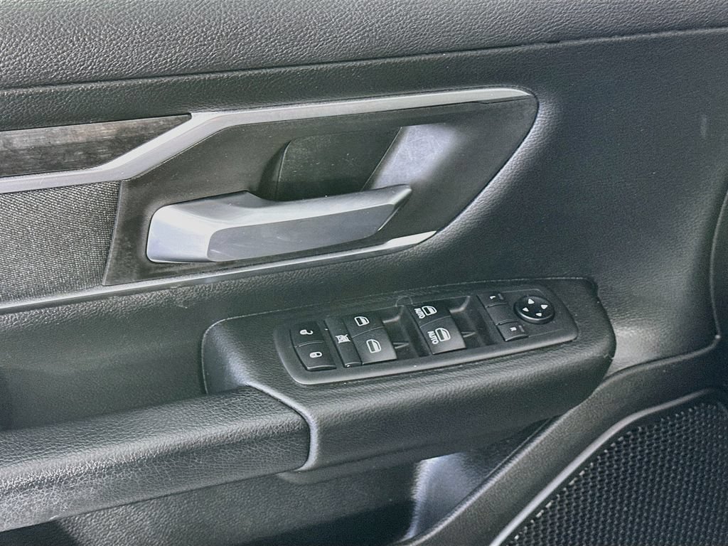 Used 2019 RAM 1500 Big Horn RWD image 24