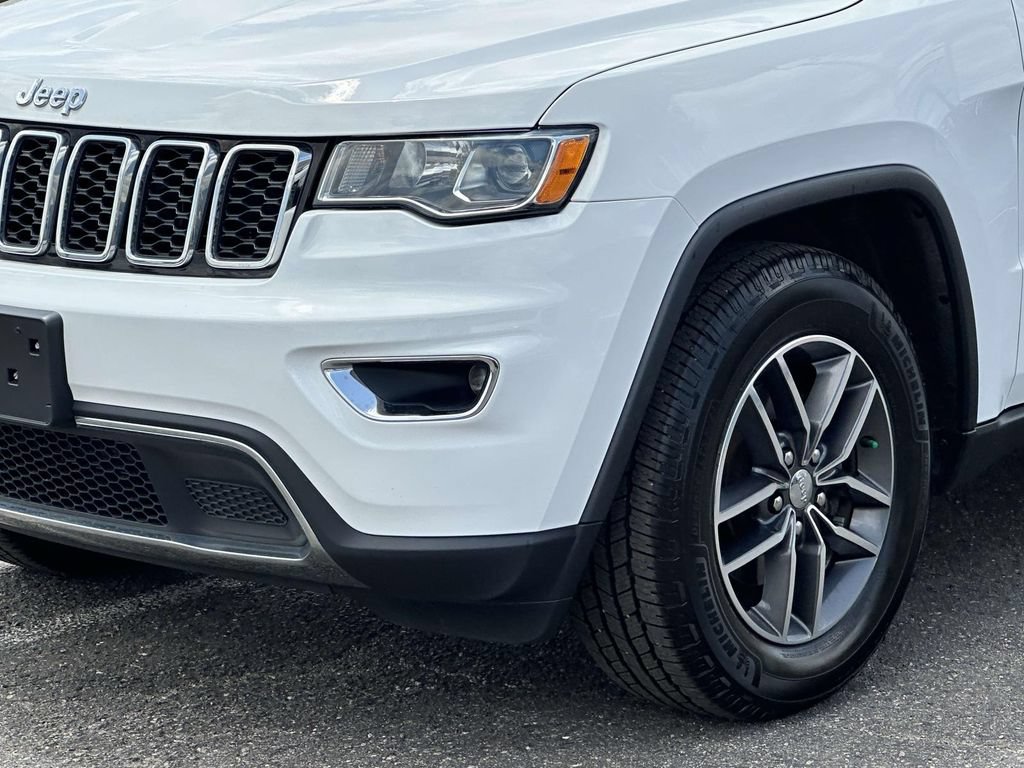 Used 2017 Jeep Grand Cherokee Limited w/ Trailer Tow Group IV AWD/4WD image 8