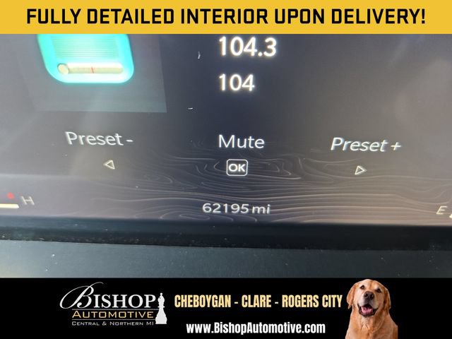 Used 2023 Jeep Wagoneer L Series II AWD/4WD image 3