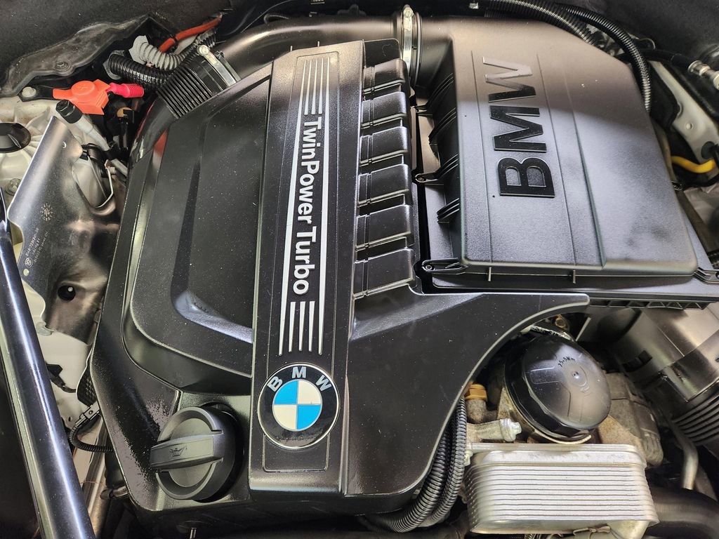 Used 2017 BMW 535i Gran Turismo RWD image 32