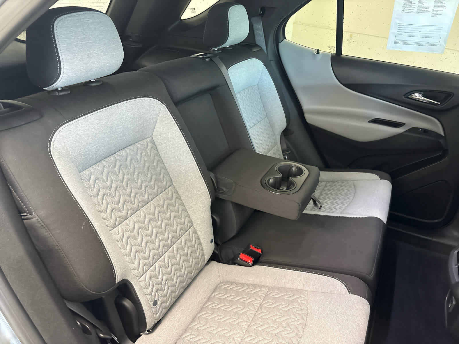 Used 2024 Chevrolet Equinox LS w/ LS Convenience Package AWD/4WD image 19