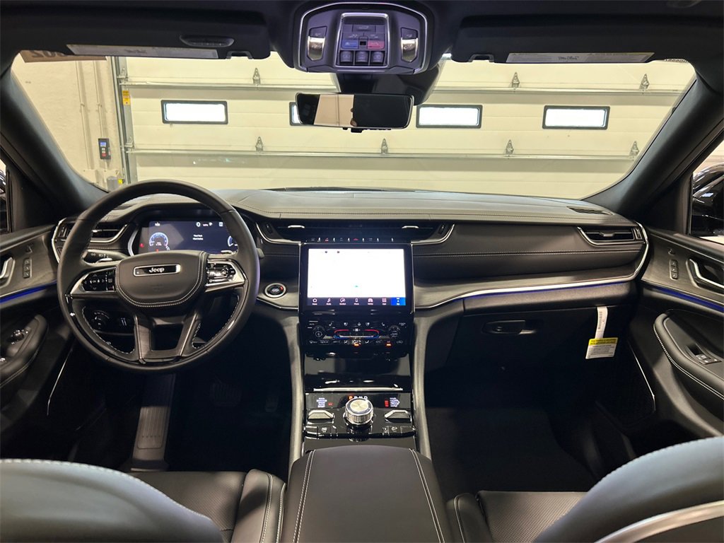 New 2025 Jeep Grand Cherokee Overland w/ Adv Protech Group III image 29