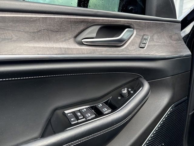 Used 2022 Jeep Grand Cherokee L Overland image 21