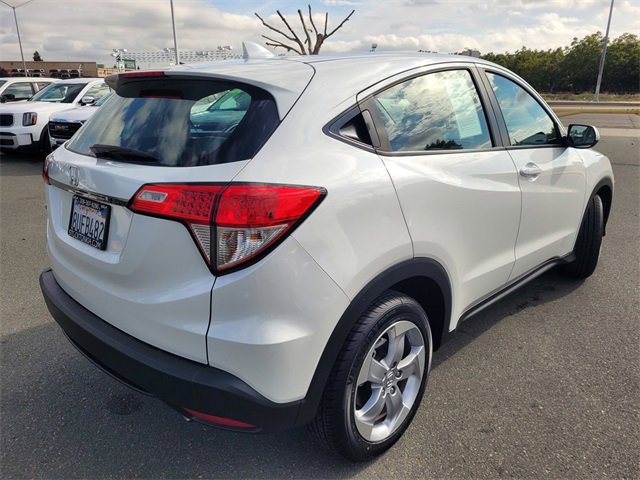 Used 2021 Honda HR-V LX image 3