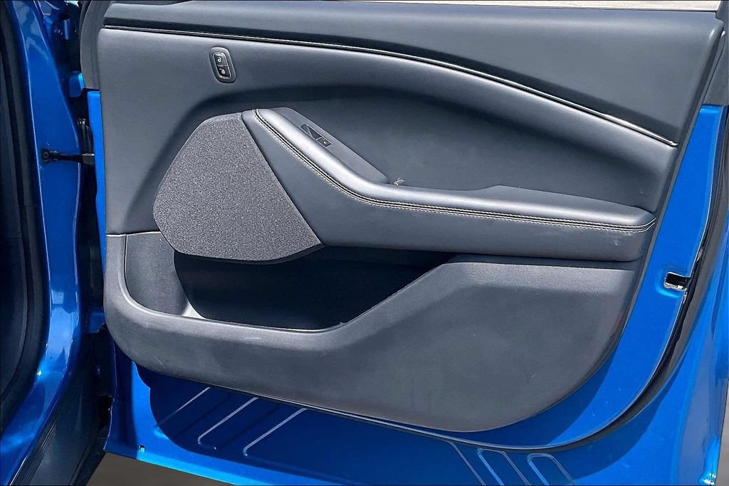 Used 2025 Ford Mustang Mach-E Select w/ Comfort Package Lite RWD image 26