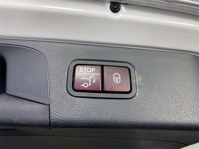 Used 2022 Mercedes-Benz GLC 300 4MATIC image 9