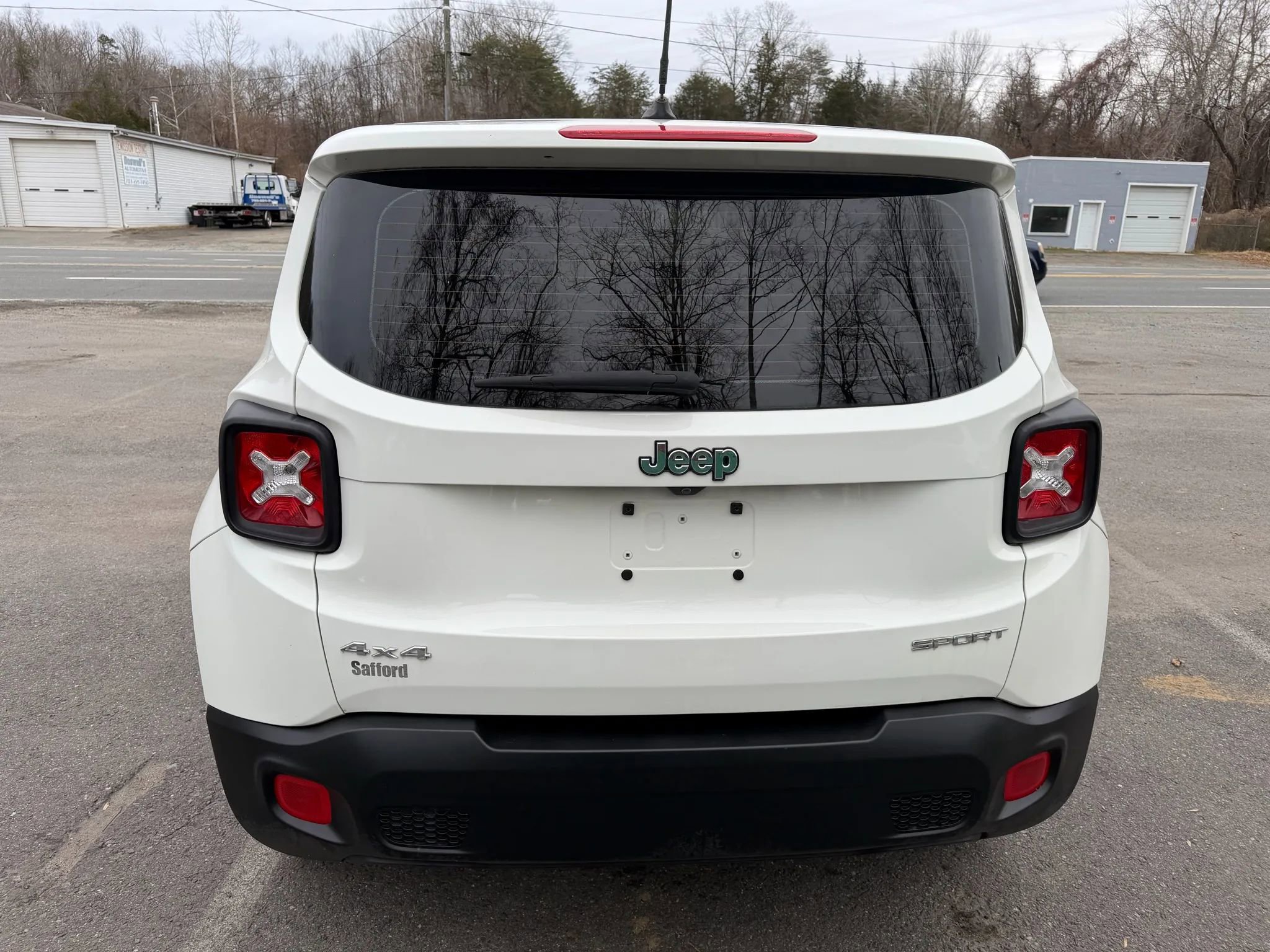Used 2016 Jeep Renegade Sport w/ Power & Air Group image 8