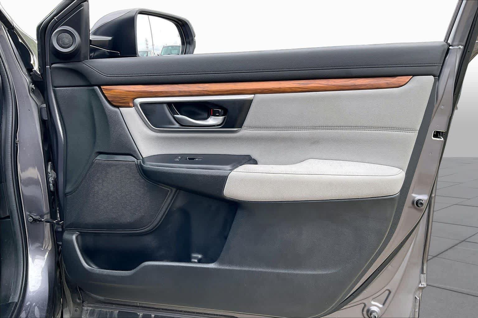 Used 2022 Honda CR-V EX image 19