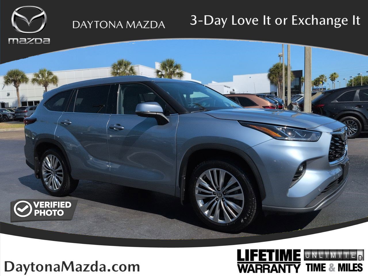 Used 2024 Toyota Highlander Platinum AWD/4WD image 1