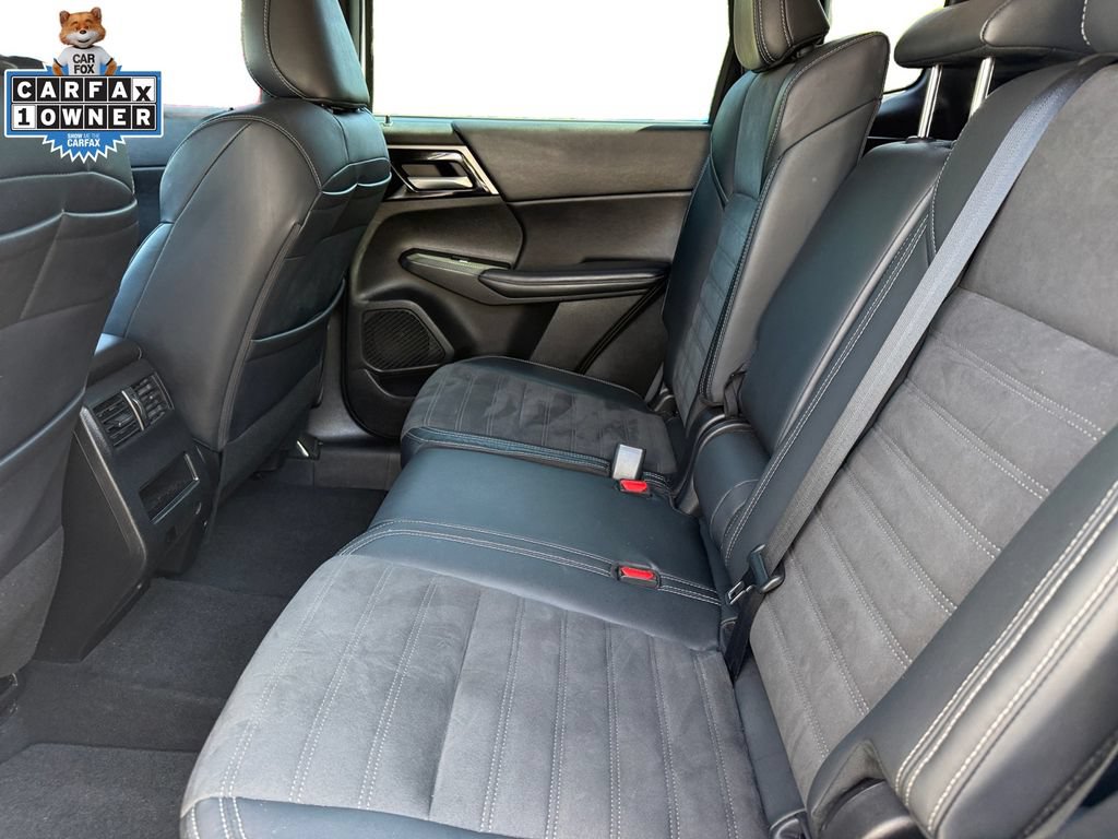 Used 2023 Mitsubishi Outlander SE AWD/4WD image 14