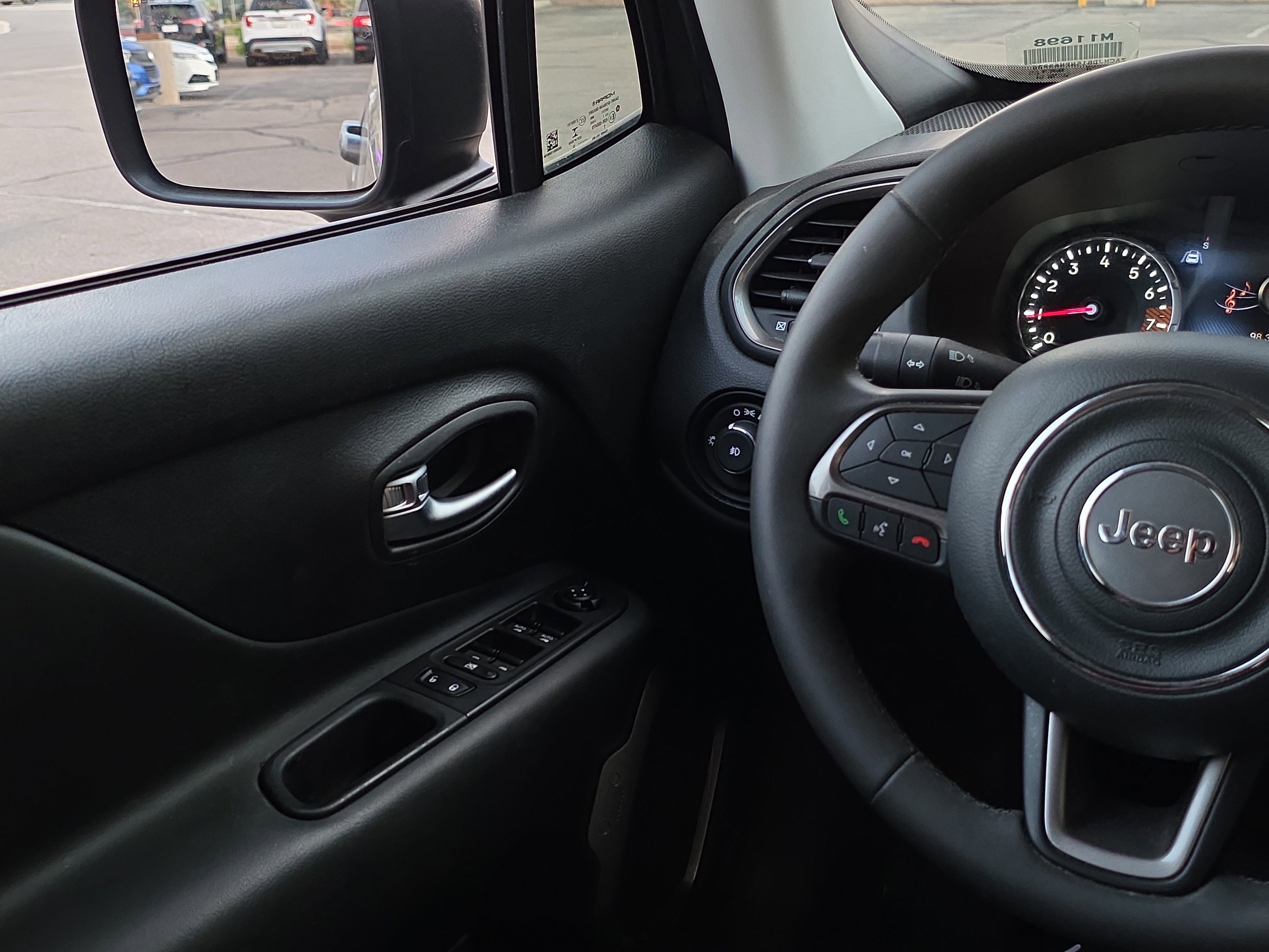 Used 2022 Jeep Renegade Latitude image 22