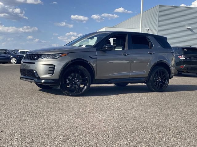 Used 2025 Land Rover Discovery Sport Dynamic SE AWD/4WD image 2