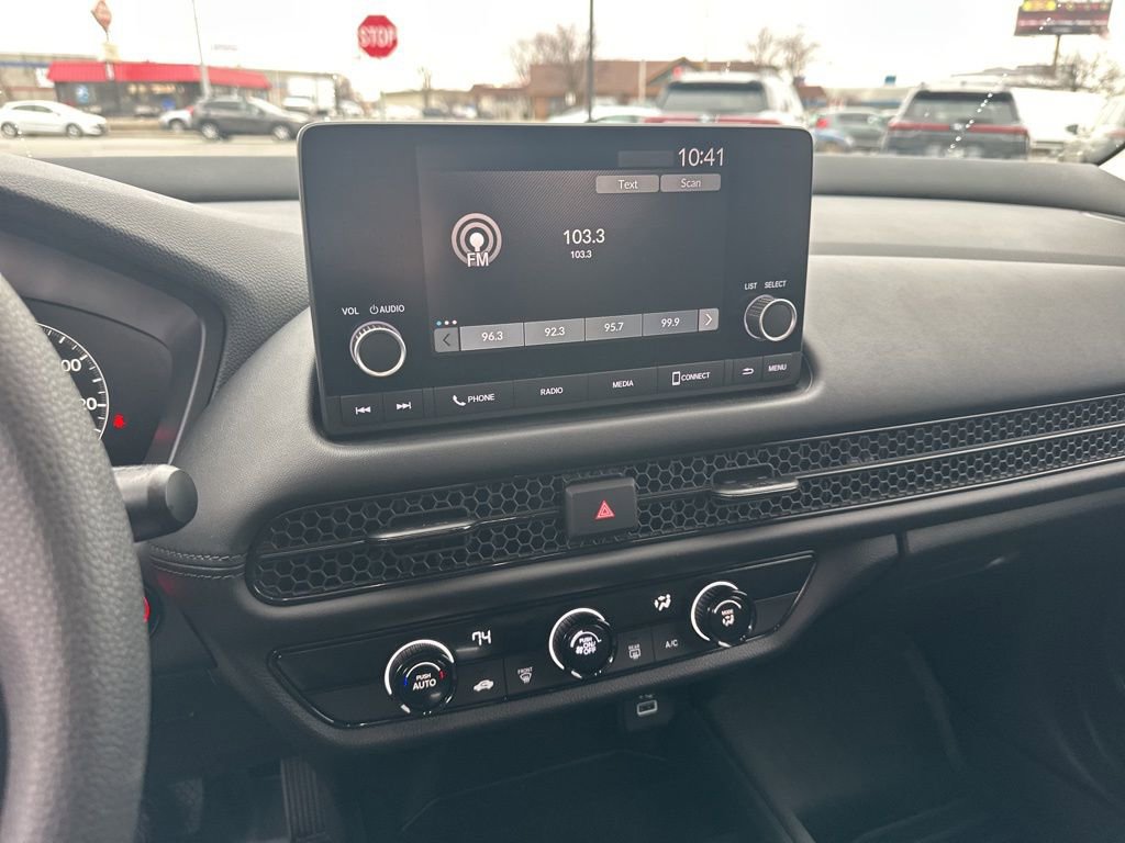 Used 2023 Honda HR-V LX image 15