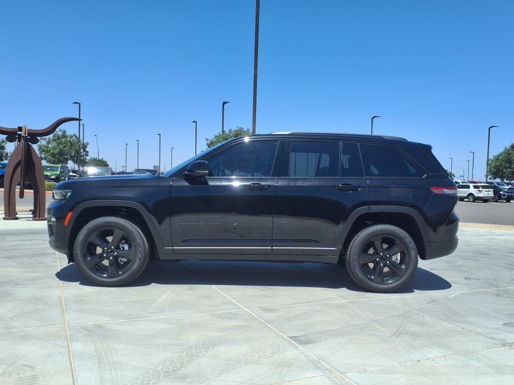 New 2025 Jeep Grand Cherokee Limited w/ Black Appearance Package RWD image 3