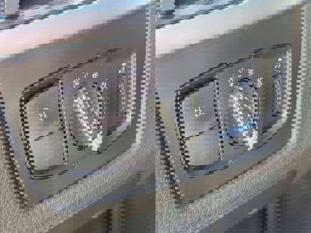 Used 2015 BMW 428i Convertible image 20