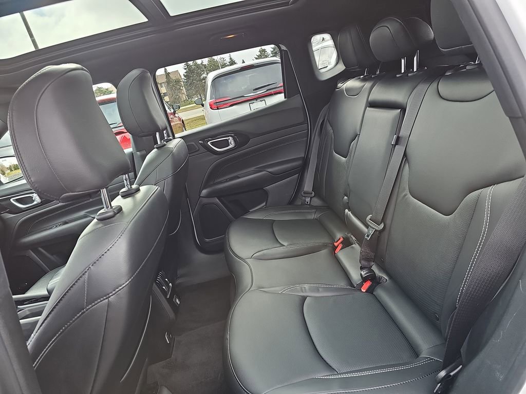 Used 2023 Jeep Compass High Altitude image 4