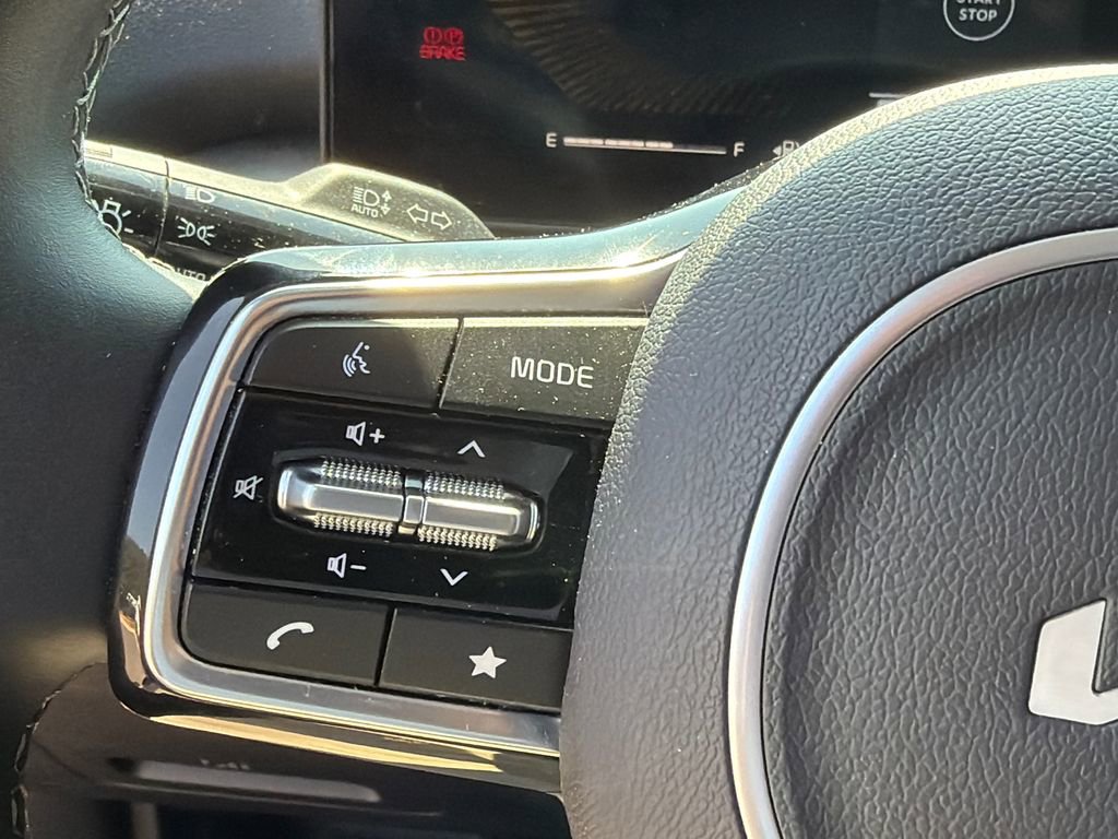 Used 2025 Kia Sorento S w/ Panoramic Sunroof Package FWD image 24