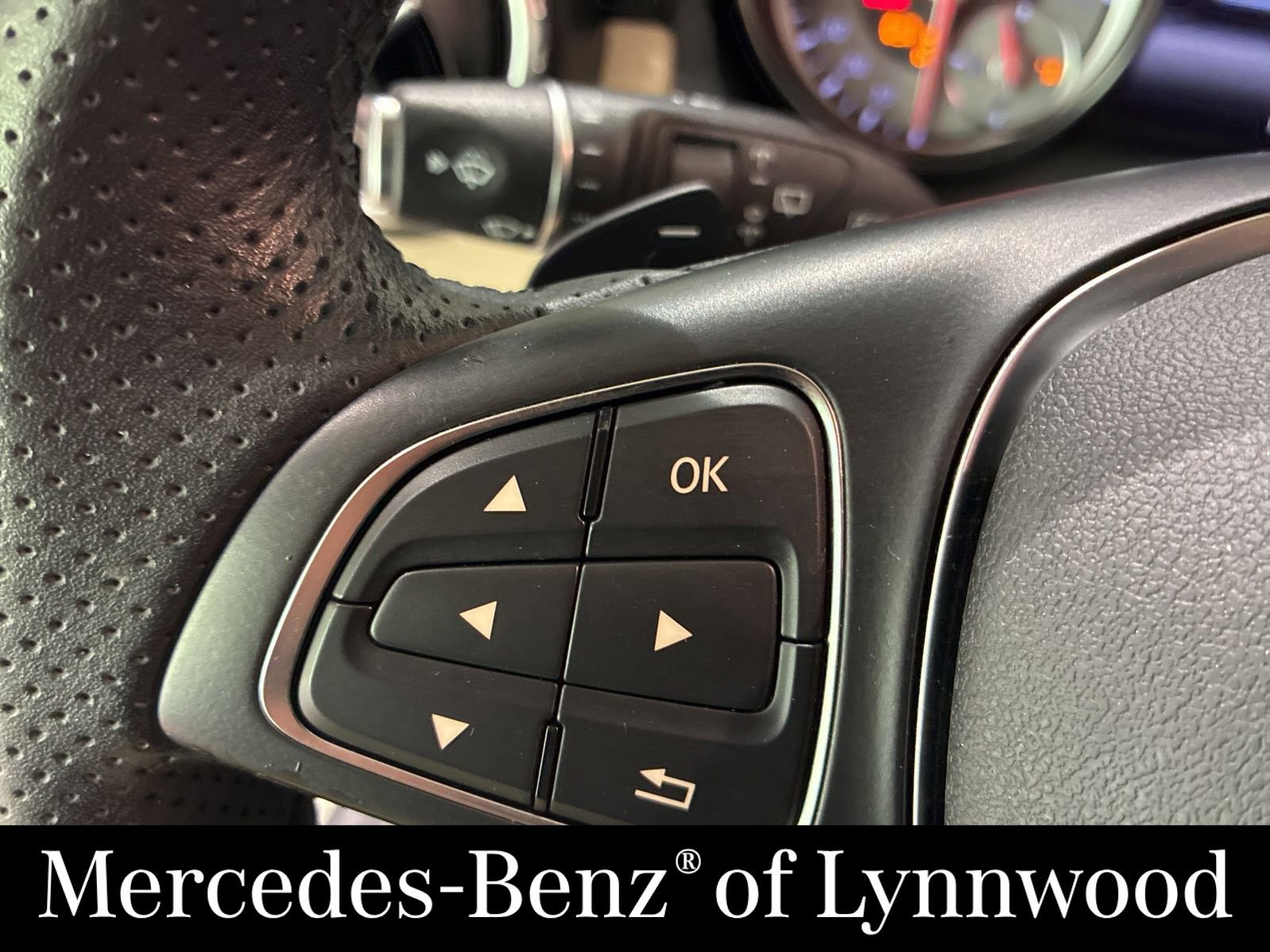 Used 2016 Mercedes-Benz GLA 250 4MATIC image 10