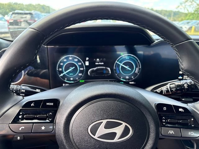 Used 2025 Hyundai Elantra SEL FWD image 20