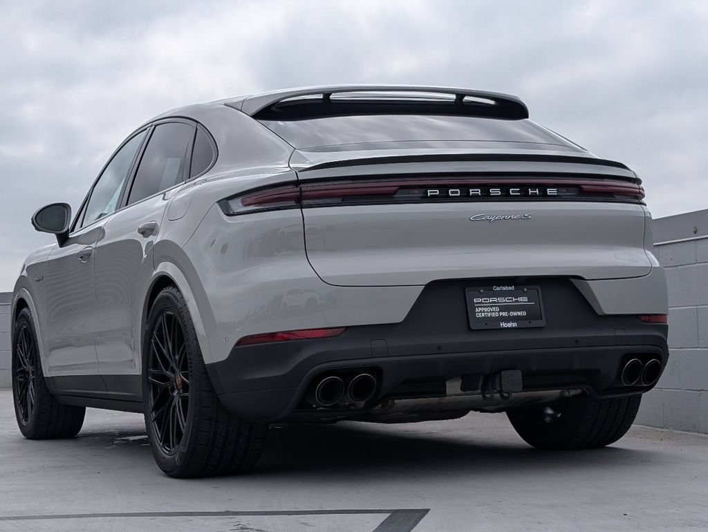 Certified 2026 Porsche Cayenne S AWD/4WD image 3