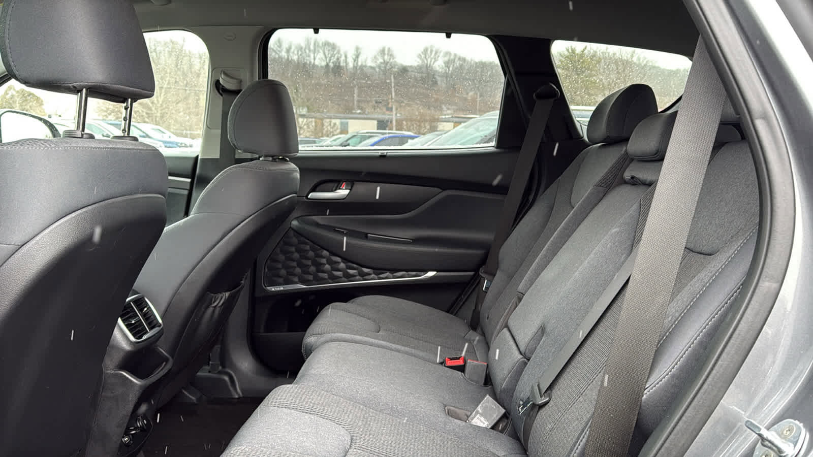 Used 2019 Hyundai Santa Fe SEL image 25