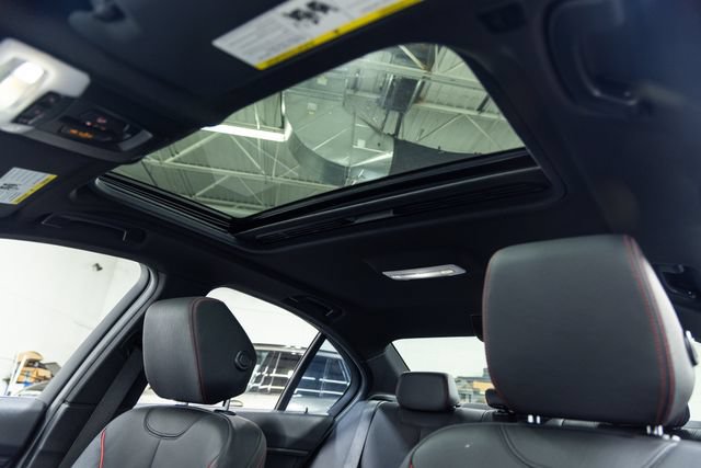 Used 2015 BMW 335i xDrive Sedan AWD/4WD image 13