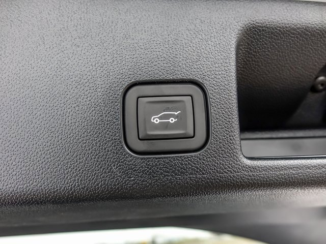 New 2026 Chevrolet Equinox EV LT image 9