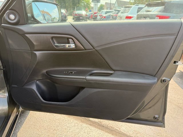 Used 2015 Honda Accord EX-L image 23