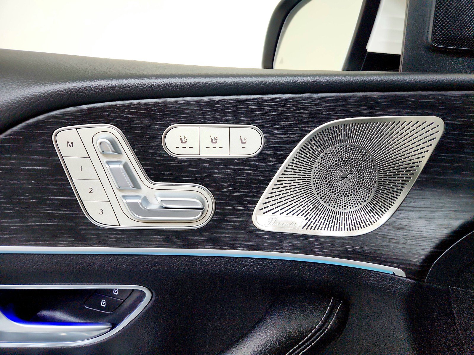 Certified 2025 Mercedes-Benz GLE 450e 4MATIC image 20