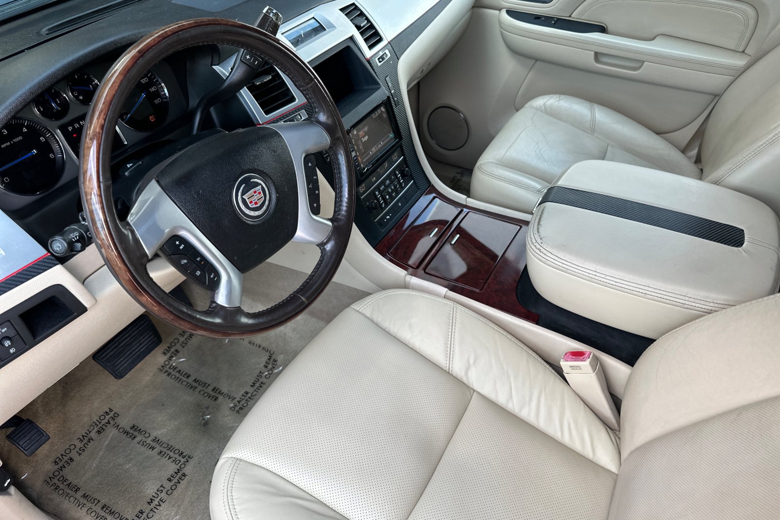 Used 2007 Cadillac Escalade AWD w/ Information Package image 10