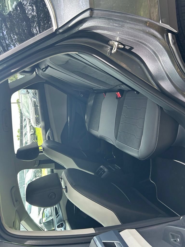 New 2026 Volkswagen Taos SE FWD image 38