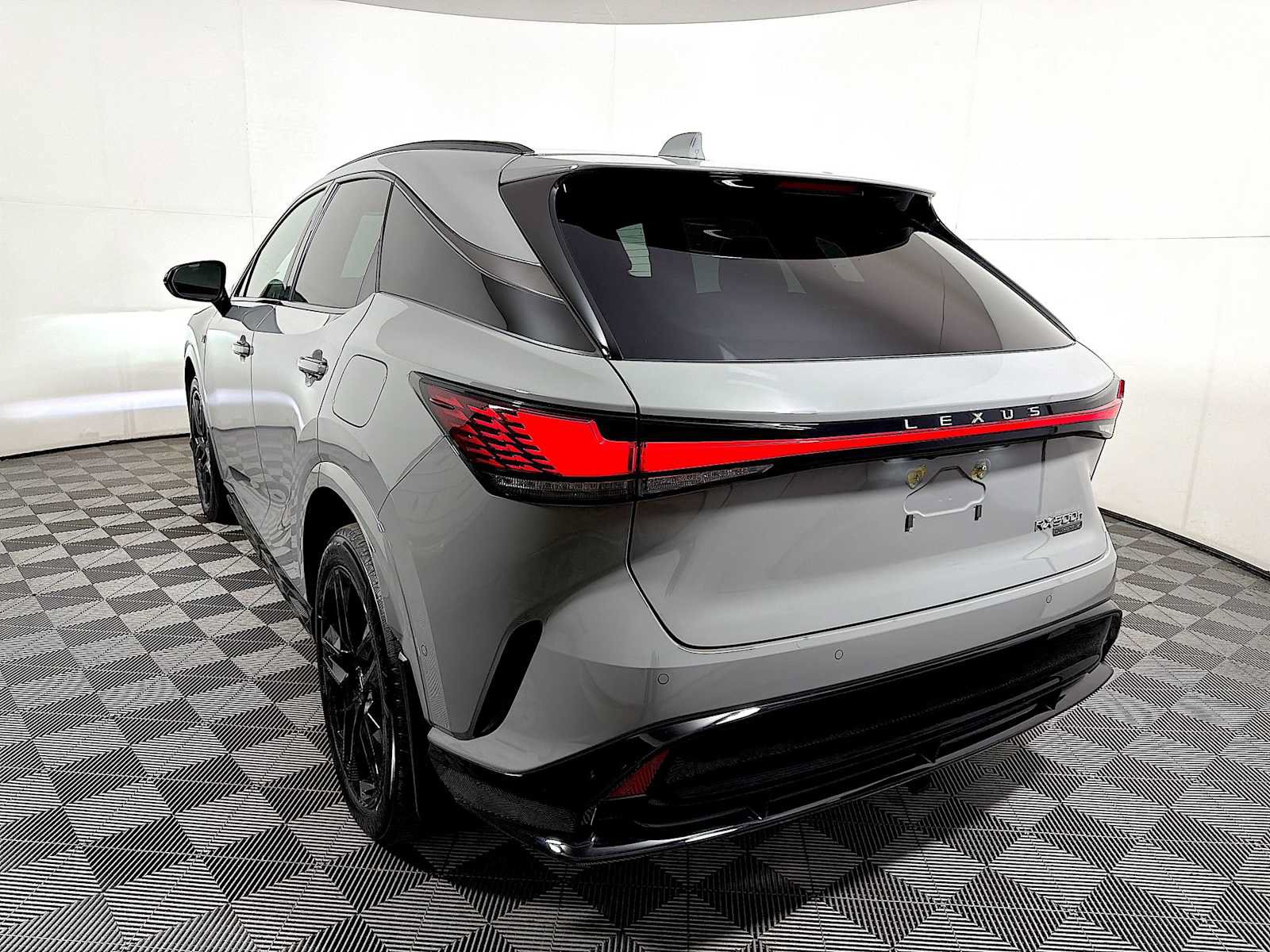 Used 2025 Lexus RX 500h F Sport AWD/4WD image 5