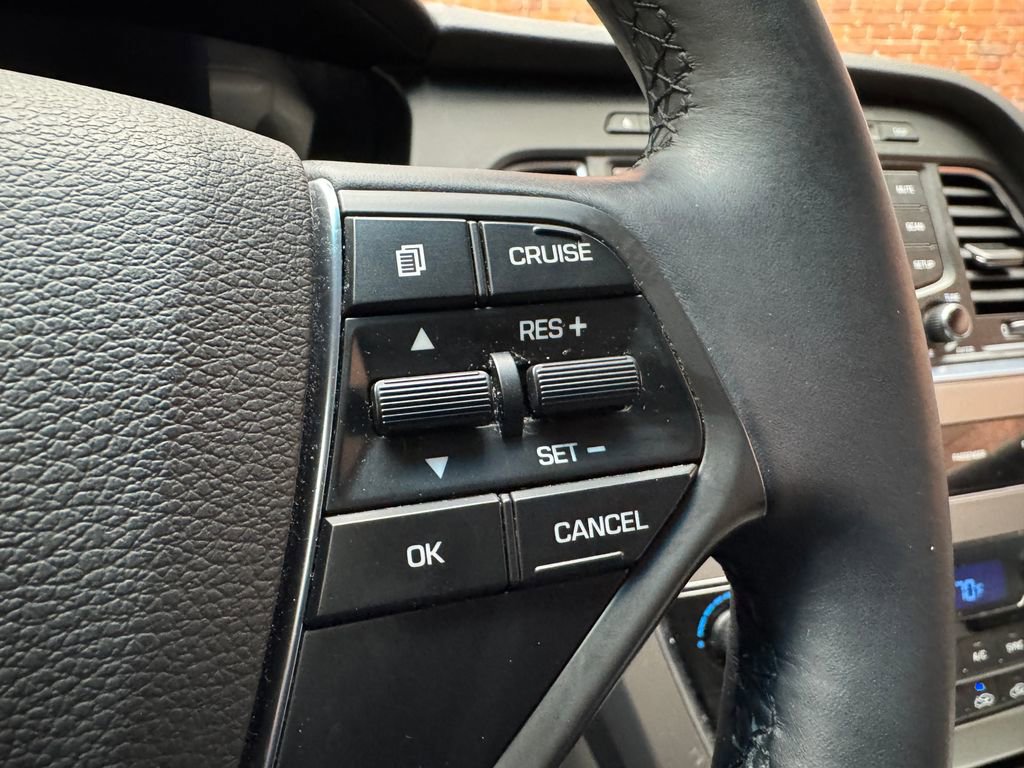 Used 2015 Hyundai Sonata Sport w/ Option Group 03 FWD image 15