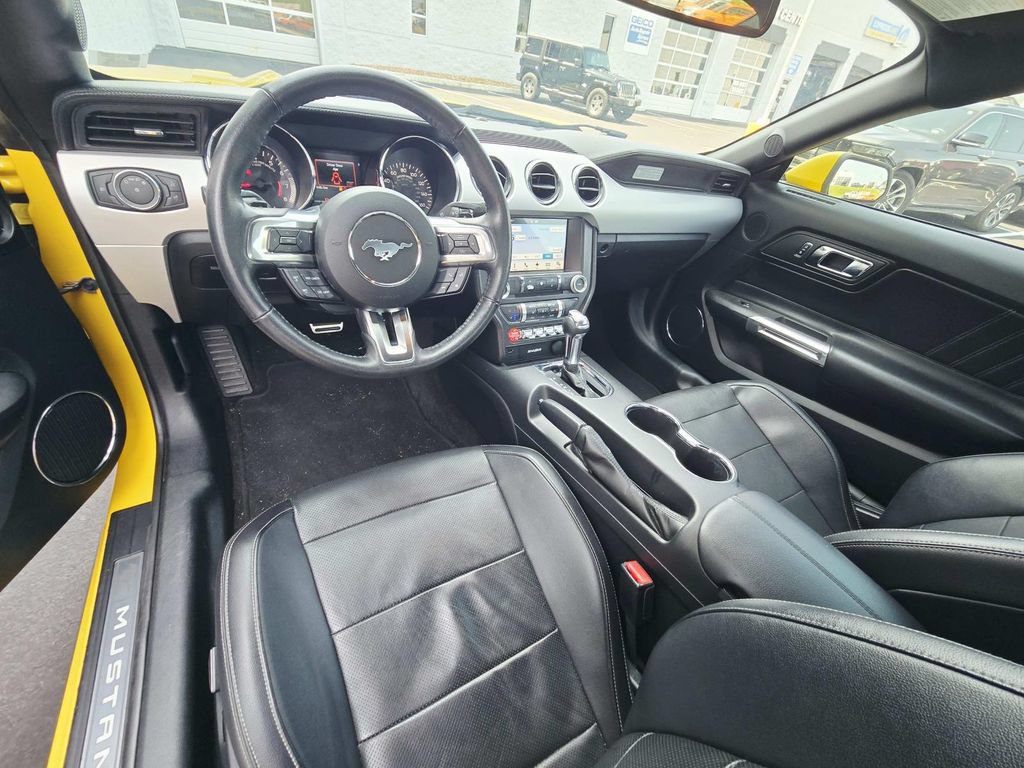 Used 2016 Ford Mustang GT Premium w/ Equipment Group 401A RWD image 9