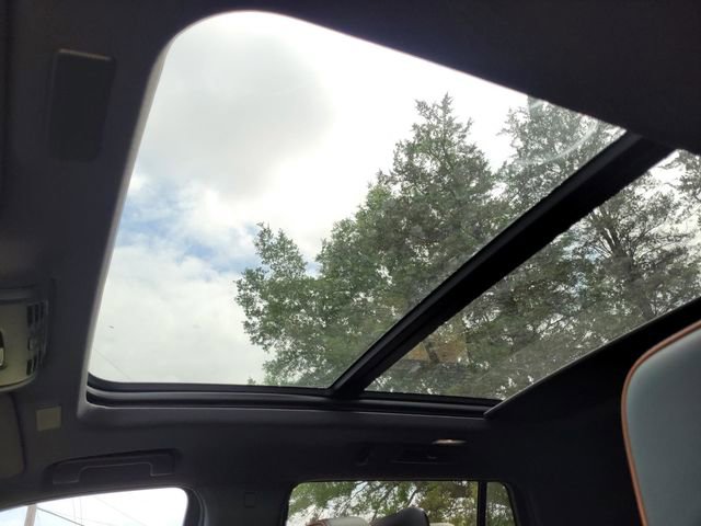 New 2026 GMC Yukon AT4 w/ AT4 Premium Plus Package image 23