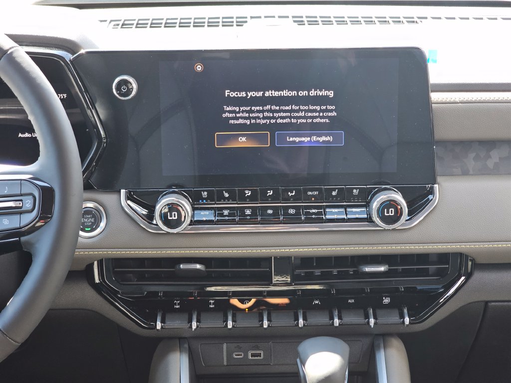 New 2026 Chevrolet Colorado ZR2 w/ Technology Package AWD/4WD image 18