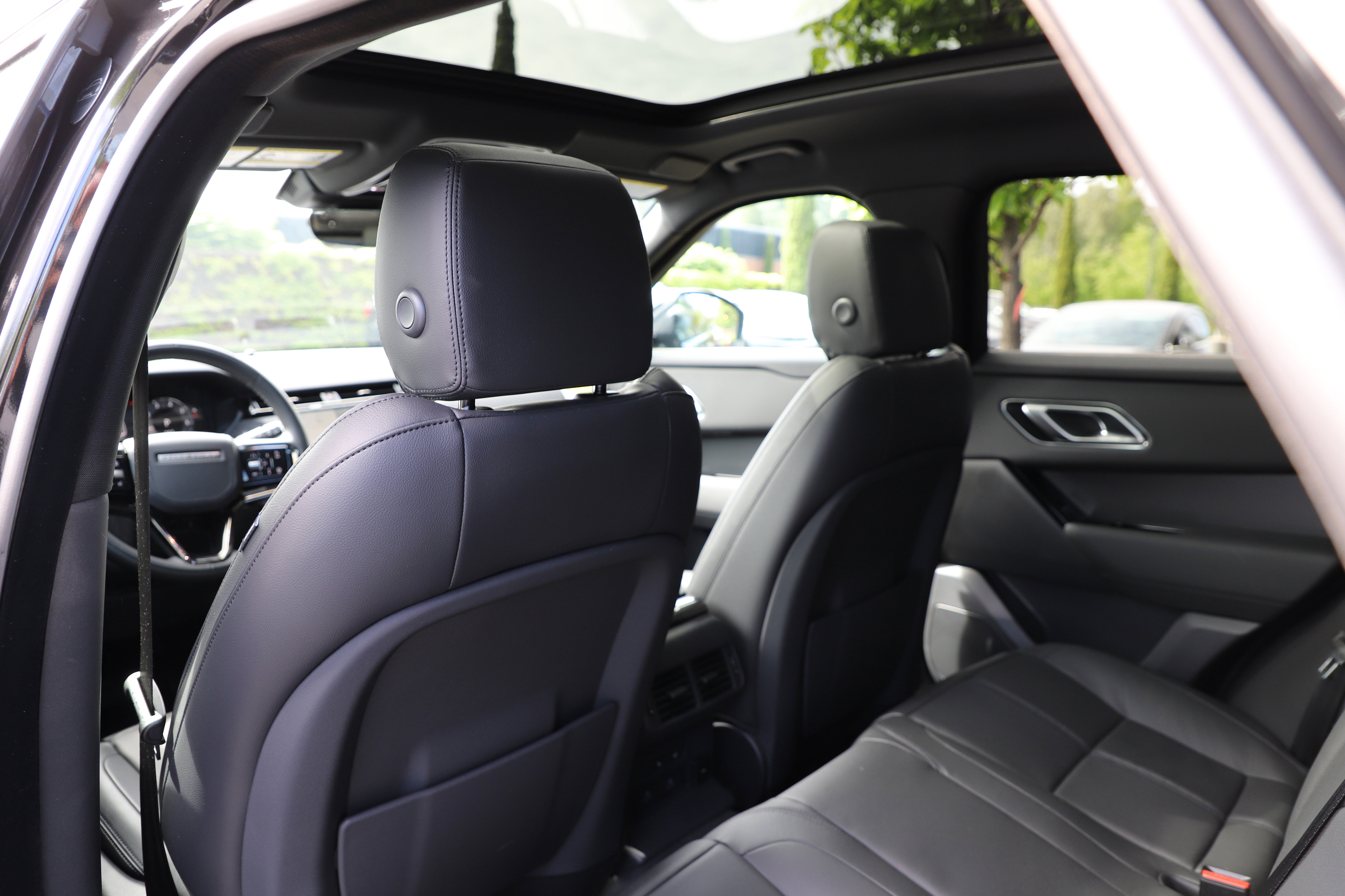 New 2026 Land Rover Range Rover Velar S AWD/4WD image 15